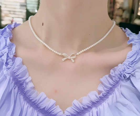 Bow Shape Pendant Necklace