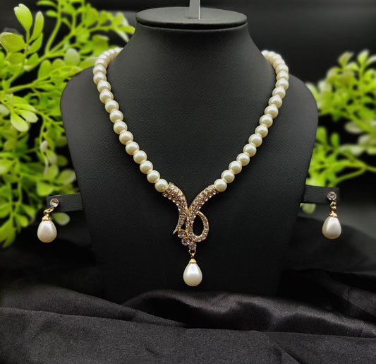 Exquisite Pearl Necklace