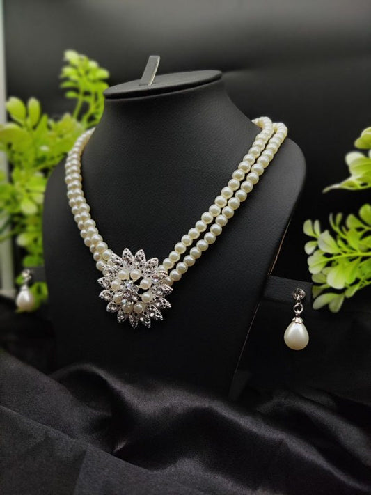 Graceful Radiance Pearl Necklace