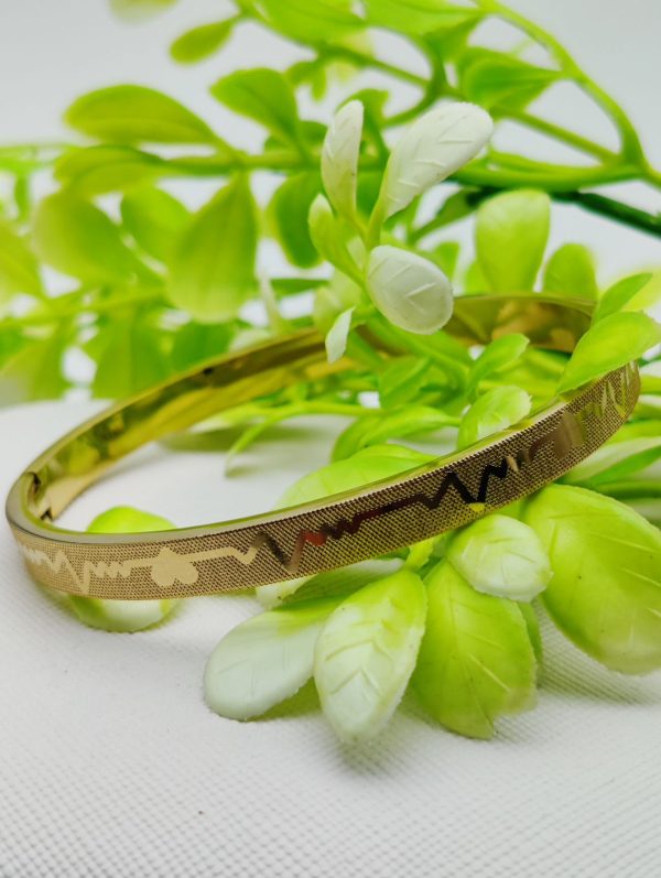 Premium Heartbeat Bracelet
